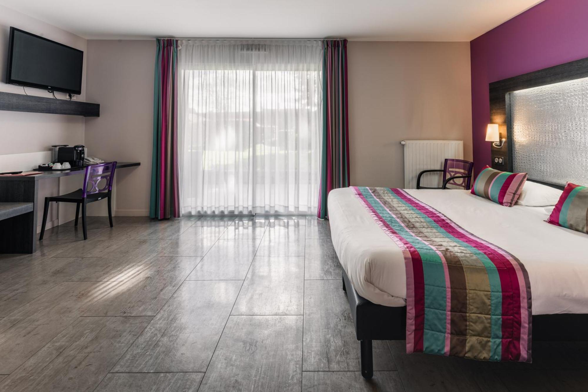 The Originals Boutique, Hotel Le Lion D'Or, Fougeres Ouest Maen Roch Экстерьер фото