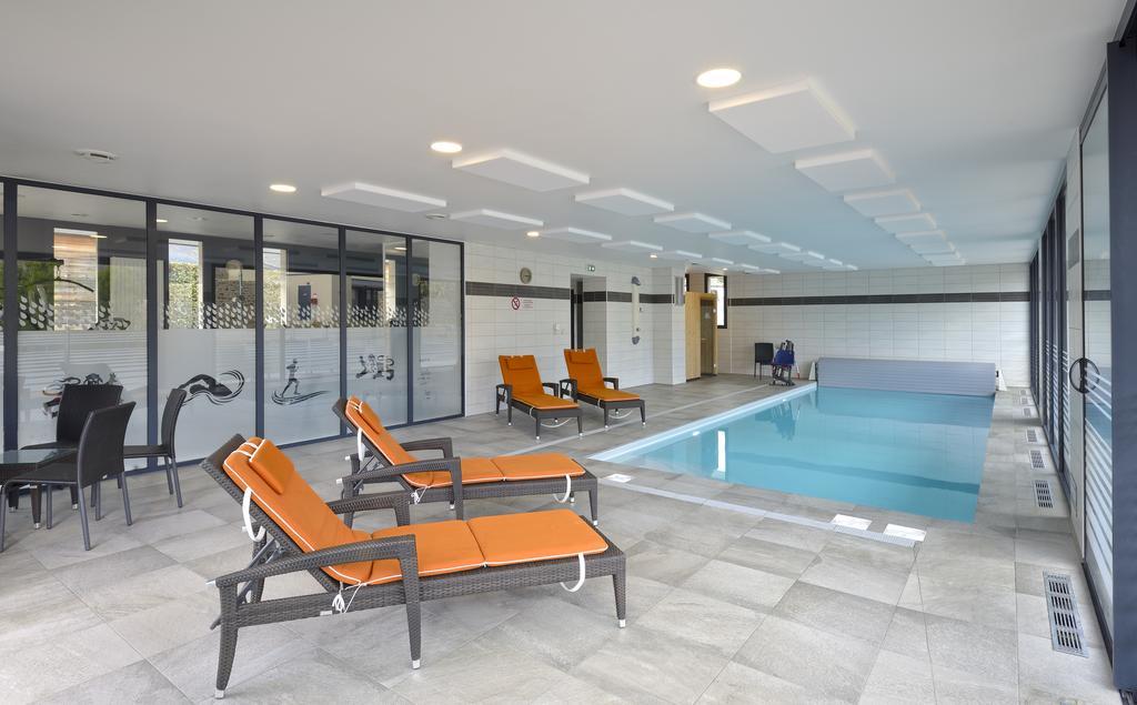 The Originals Boutique, Hotel Le Lion D'Or, Fougeres Ouest Maen Roch Экстерьер фото